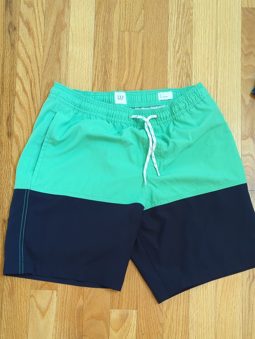 GAP Men’s Mint Green & Navy Colorblock Swim Trunks